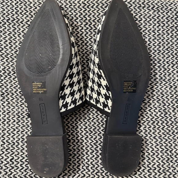 Steve Madden Black and White Houndstooth Mules - Picture 5 of 10